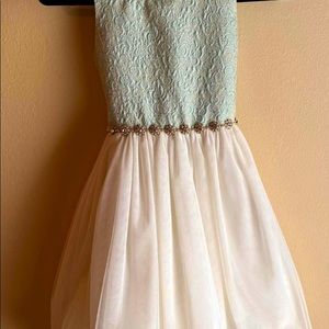 Girls dress size 12